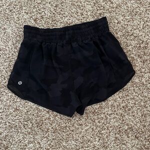 LULULEMON Hotty Hots HR 2.5”